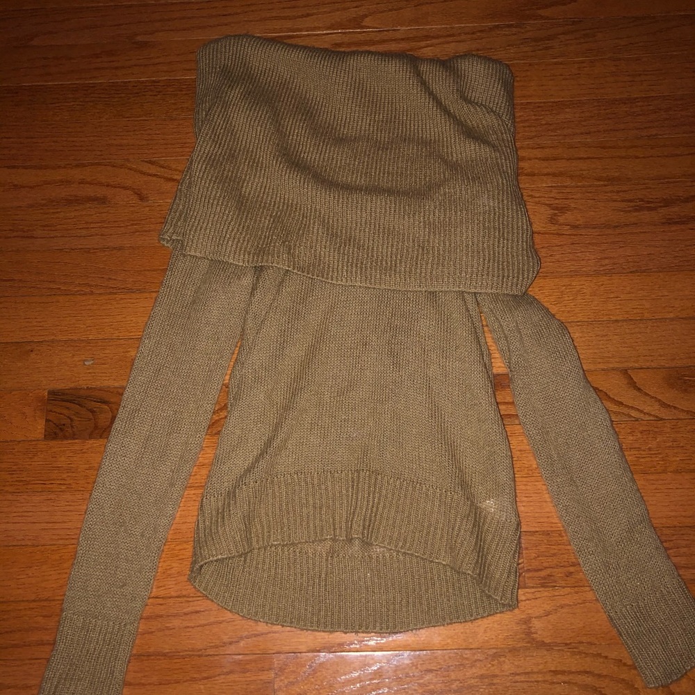 MICHAEL Michael Korda Camel Sweater